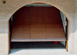rivaltarreda porta garage basculante legno2