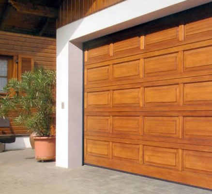 rivaltarreda porte garage sezionali apertura in legno2